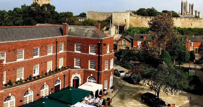 Charlotte House Hotel - Image 1