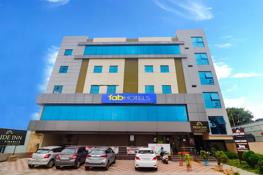 FabHotel Pride Inn Financia - Near DLF Cyber City Gachibowli - Image 1