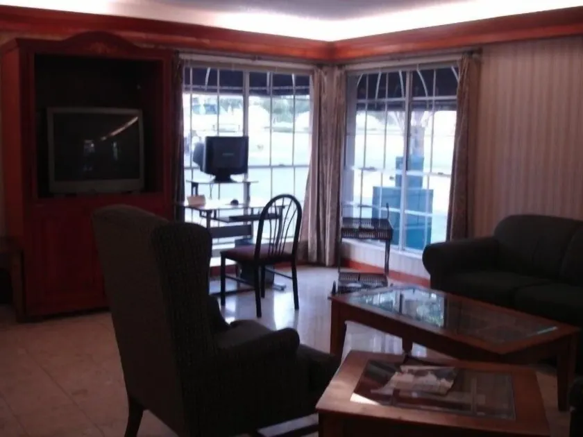 Stratford House Inn and Suites Temple - Hall