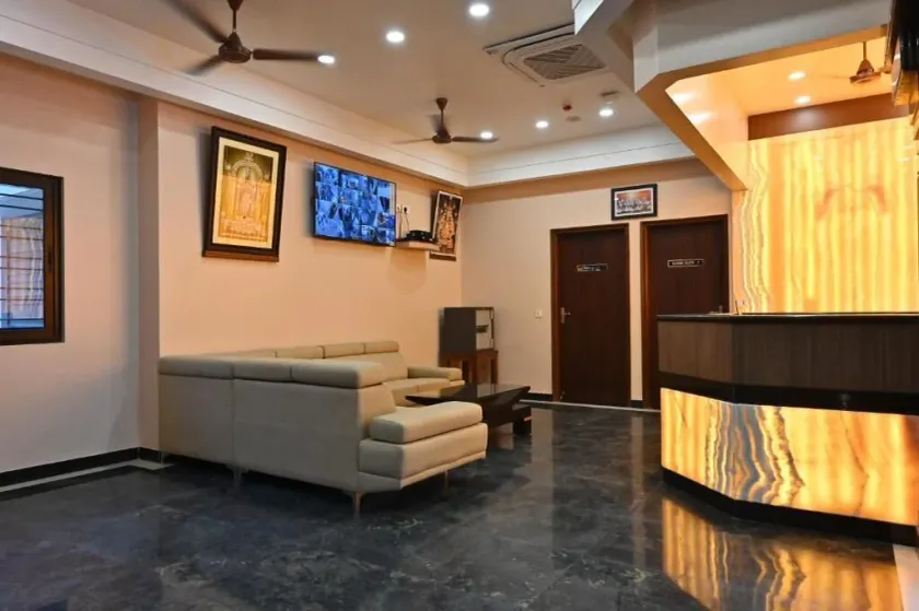 Majestic Grand Madurai - Near Aravind Eye Hospital - Lobby