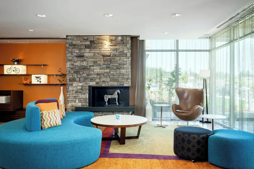 Fairfield Inn & Suites by Marriott Tacoma DuPont - Image 1