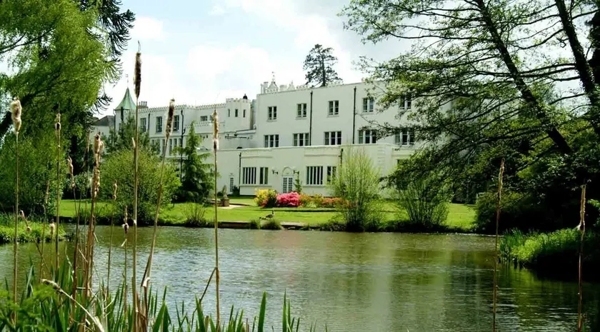Botleigh Grange Hotel - Image 1