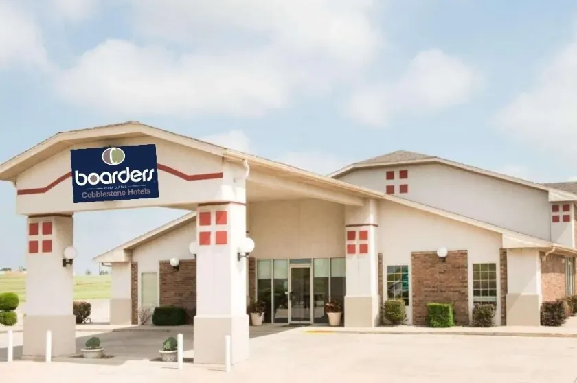 Boarders Inn and Suites by Cobblestone Lamar Missouri - Image 1