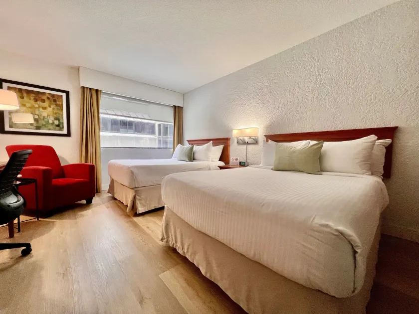 Hotel Universel Montréal - Image 1