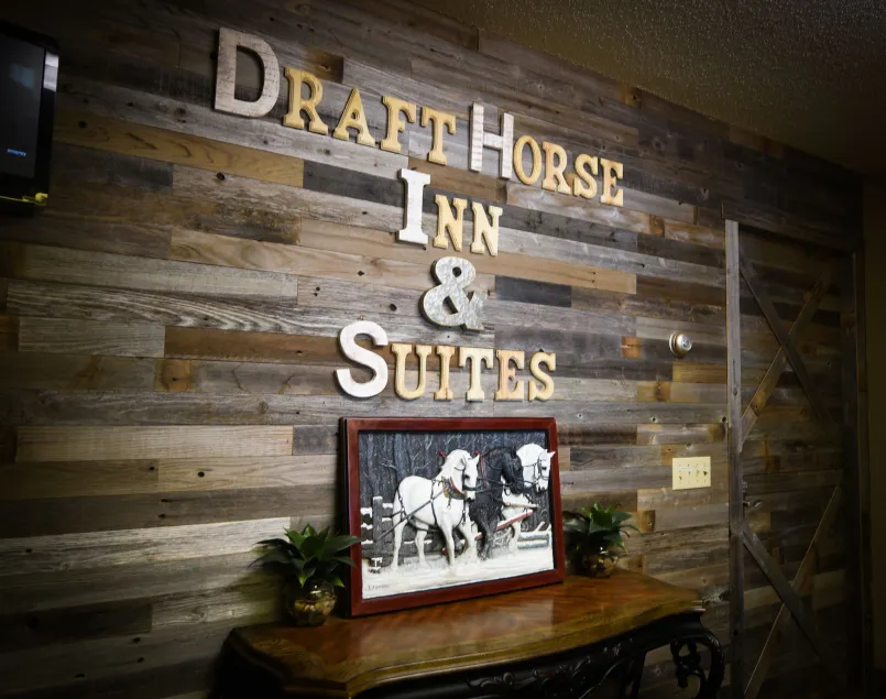 Draft Horse Inn and Suites - Image 1
