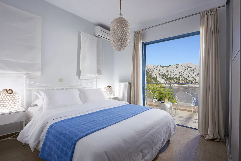 Xenia Residence & Suites - Image 1