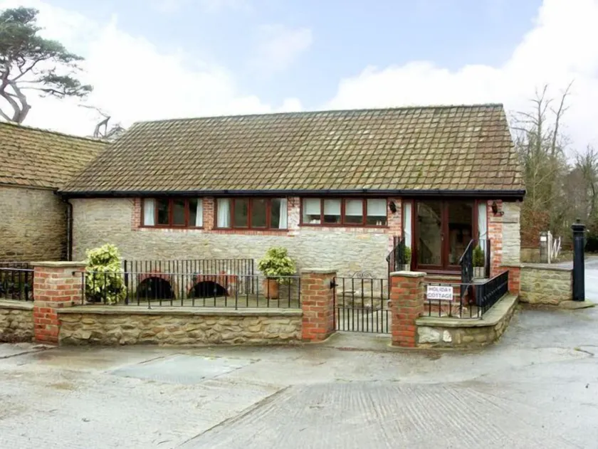 Brook Cottage - Image 1