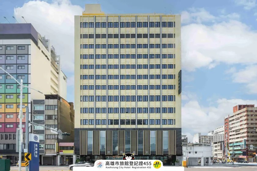 Kindness Hotel - Kaohsiung Main Station - Image 1
