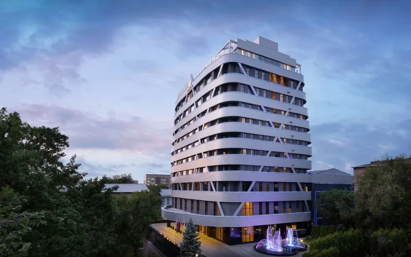 DoubleTree by Hilton Almaty - Image 1