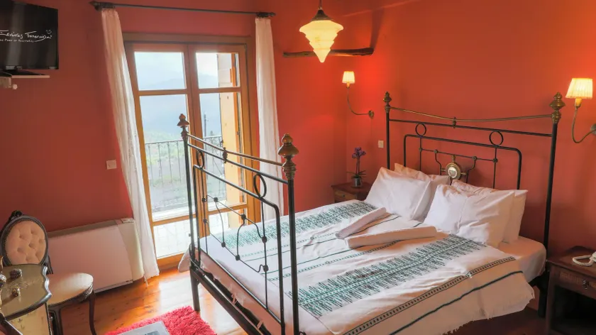 Hotel Papanikola - Image 1
