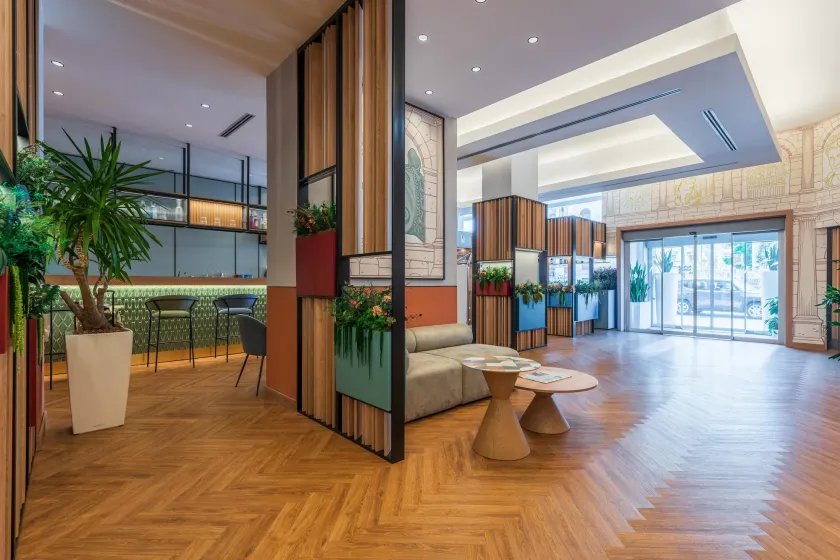 Hilton Garden Inn Rome Colosseum - Image 1