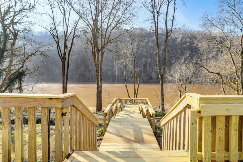 Steps to White River: Mountain View Home w/ Deck! - Image 1