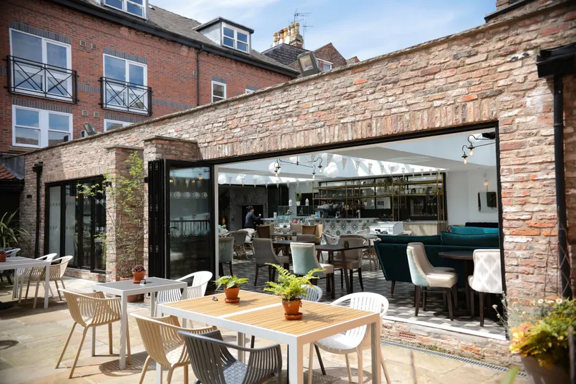 DoubleTree by Hilton York - Image 1
