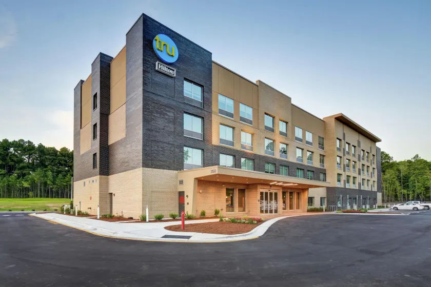 Tru by Hilton Raleigh Durham Airport - Image 1
