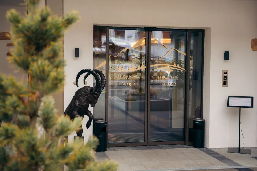 Boutique hôtel Corbetta & SPA - A 5 minutes de l'autoroute A12 aux Paccots sur Montreux, profitez de la montagne et du lac Léman- LOFT FAMILIAL DISPONIBLE - Image 1