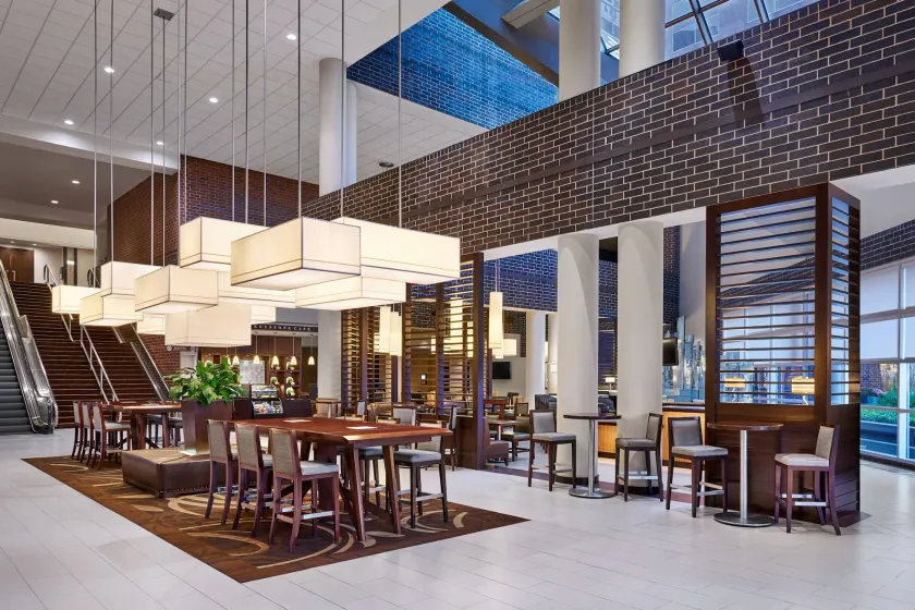 Sheraton Indianapolis Hotel at Keystone Crossing - Image 1