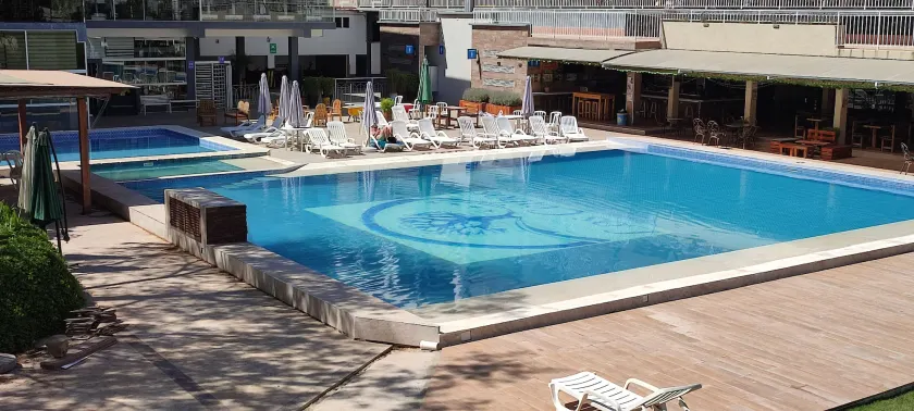 HOTEL LOS CEIBOS - Image 1