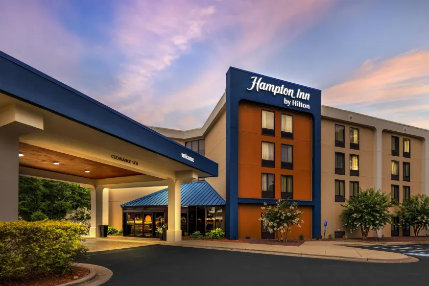 Hampton Inn Rocky Mount - Image 1