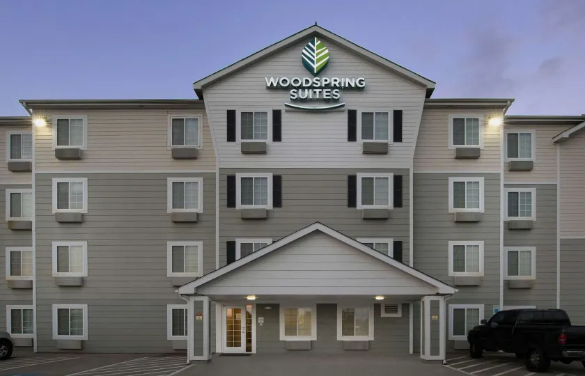 WoodSpring Suites Waco near University - Image 1