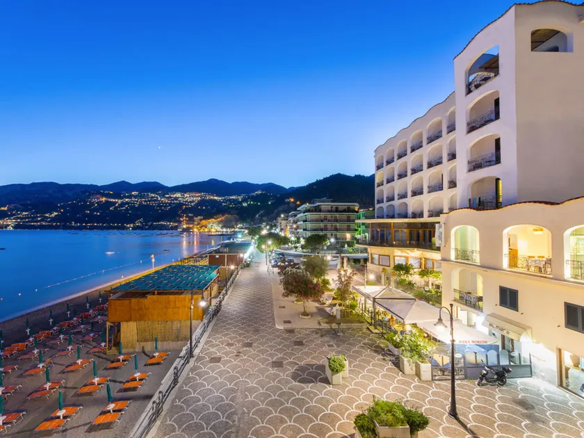 Hotel Sole Splendid - Image 1