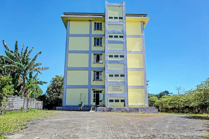 SPOT ON 92374 Penginapan Rusunawa - Image 1