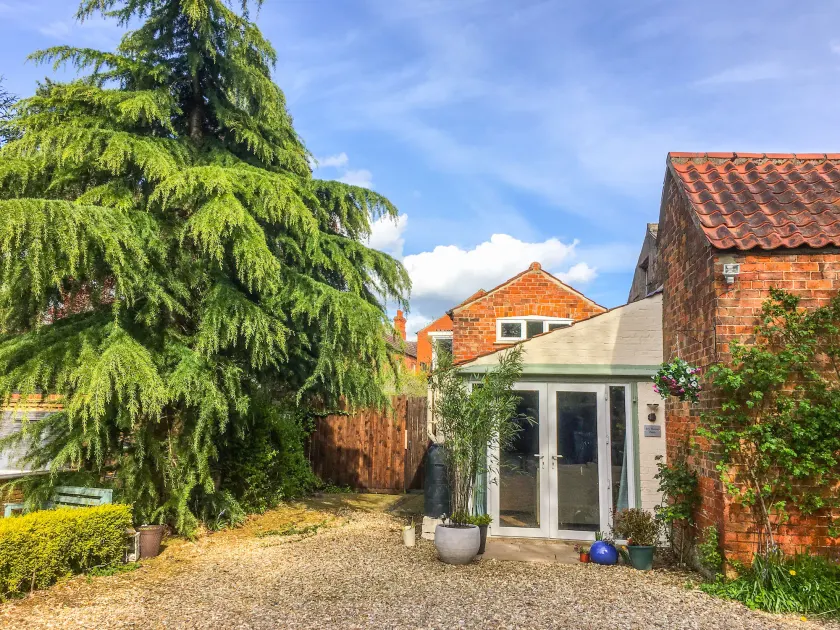 Ivy House Barn, Heckington - Image 1
