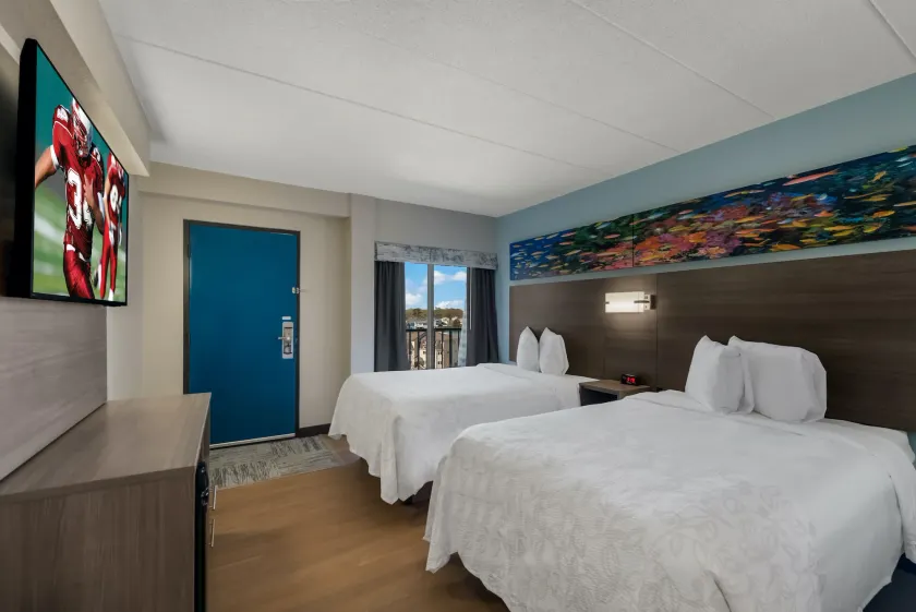 Red Roof Inn PLUS & Suites Virginia Beach - Seaside - Image 1