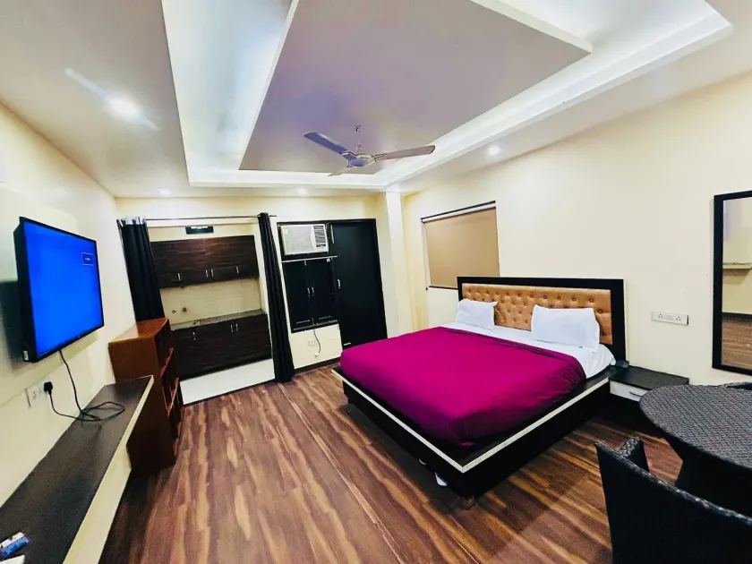 Samriddhi Studio Apartment Near IGI Airport - Image 1