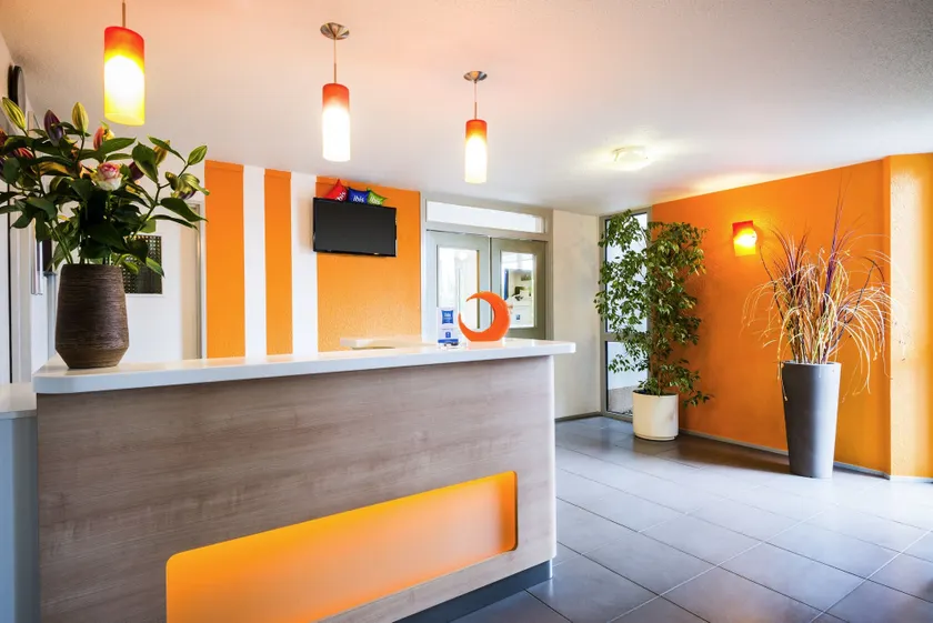 ibis budget Châtellerault ex Etap Hôtel - Entrée intérieure