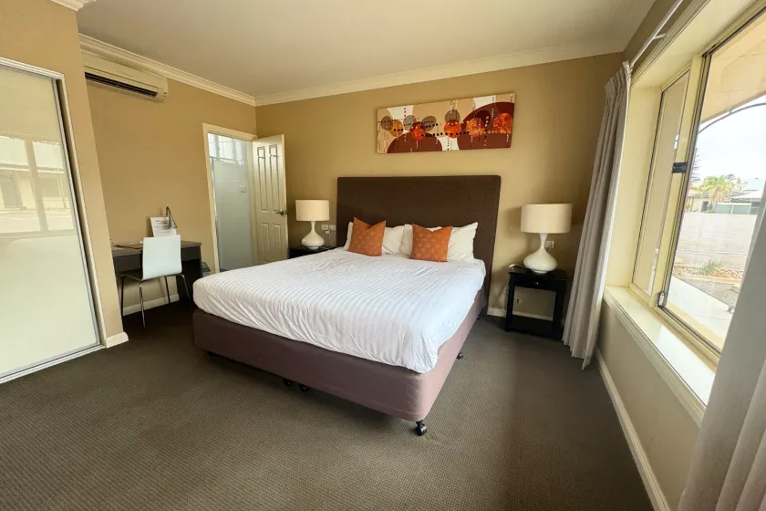 Sundowner Motel Hotel - Habitación