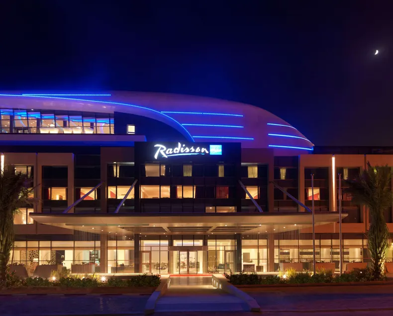 Radisson Blu Hotel, Kuwait - Image 1