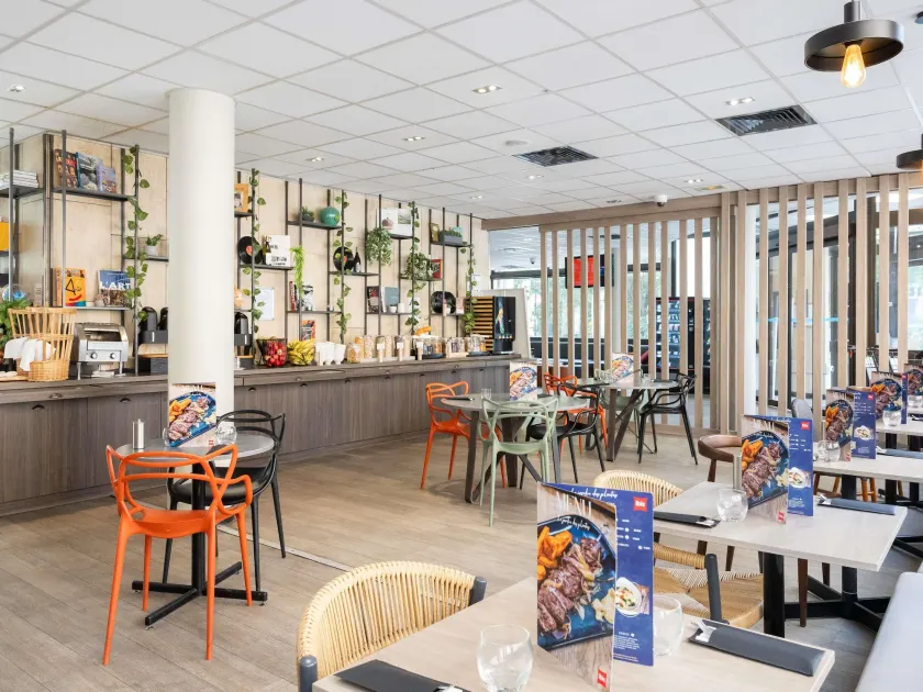 ibis Paris Alesia Montparnasse - Image 1