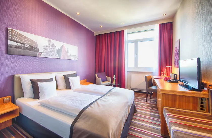 Leonardo Hotel Karlsruhe - Image 1