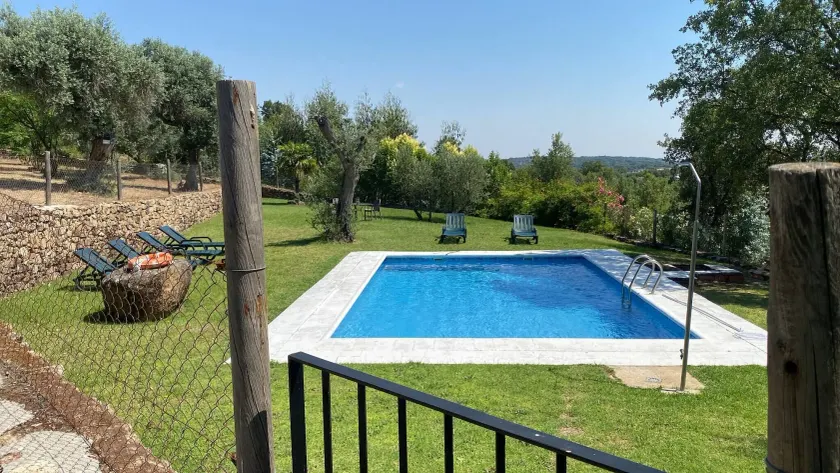 Detached 4 Bedroom Villa with Pool - Image 1