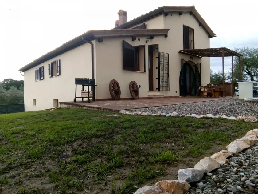 Villa Degli Olivi Siena - Image 1