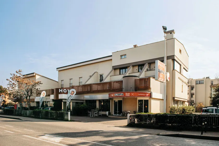 Hotel Olimpia - Image 1