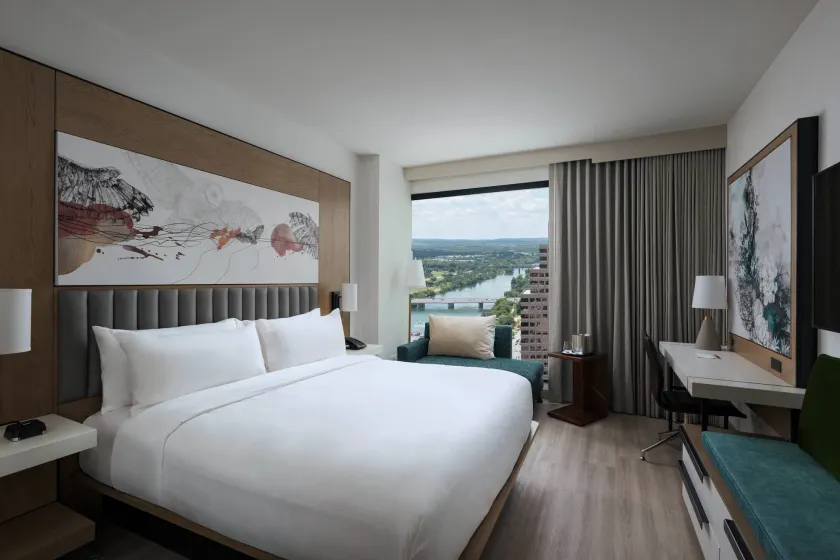 Austin Marriott Downtown - Image 1