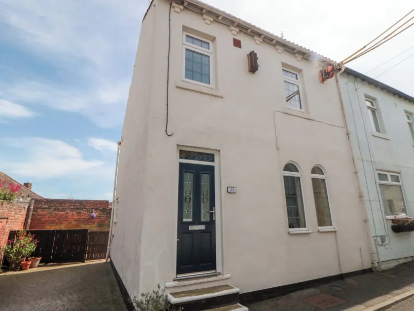 Sands End Cottage - Image 1