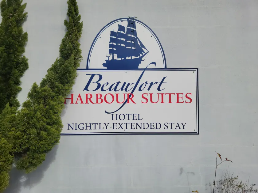 Beaufort Harbour Suites and Lodges - Image 1