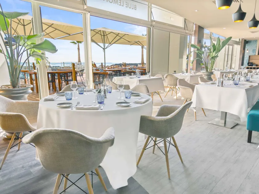 Pullman Cannes Mandelieu - Image 1