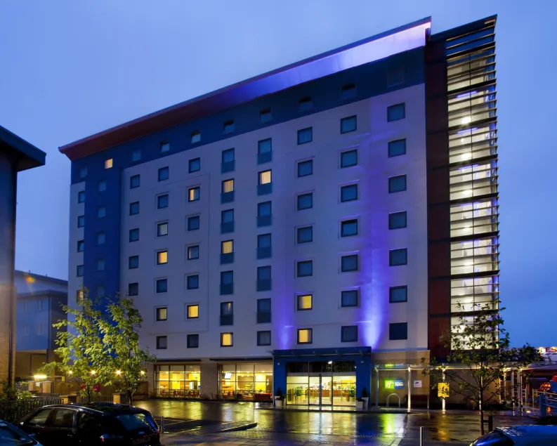 Holiday Inn Express Slough by IHG - Image 1