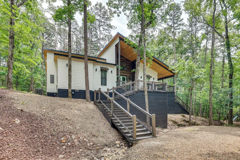 Family-friendly Broken Bow Home w/ Deck & Grill! - Image 1