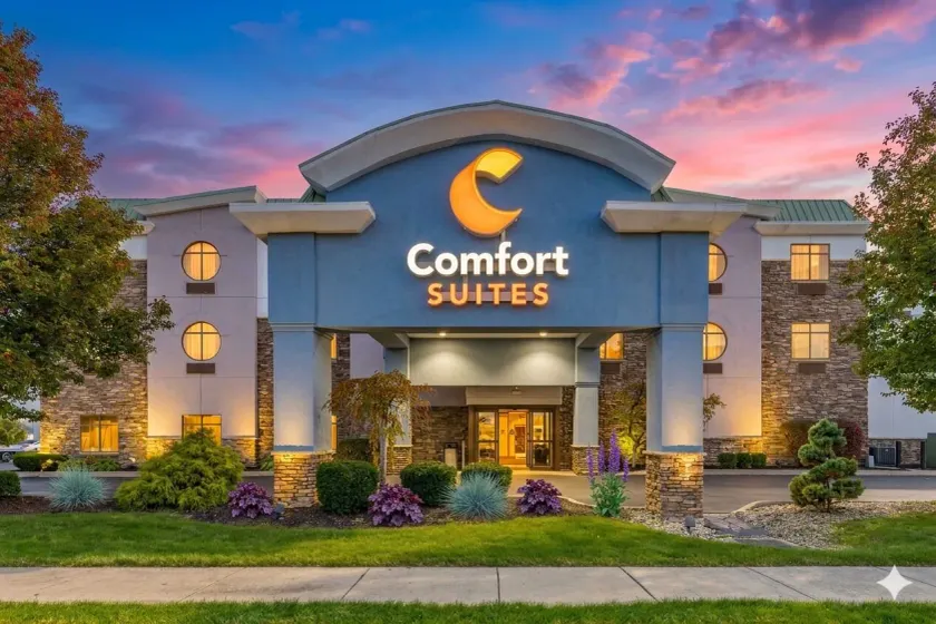 Comfort Suites Perrysburg - Toledo South - Image 1