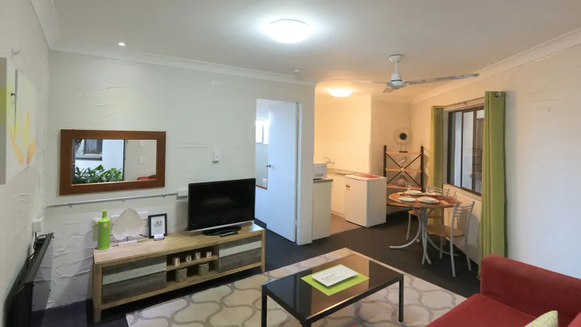 Grafton Lodge Motel - Image 1