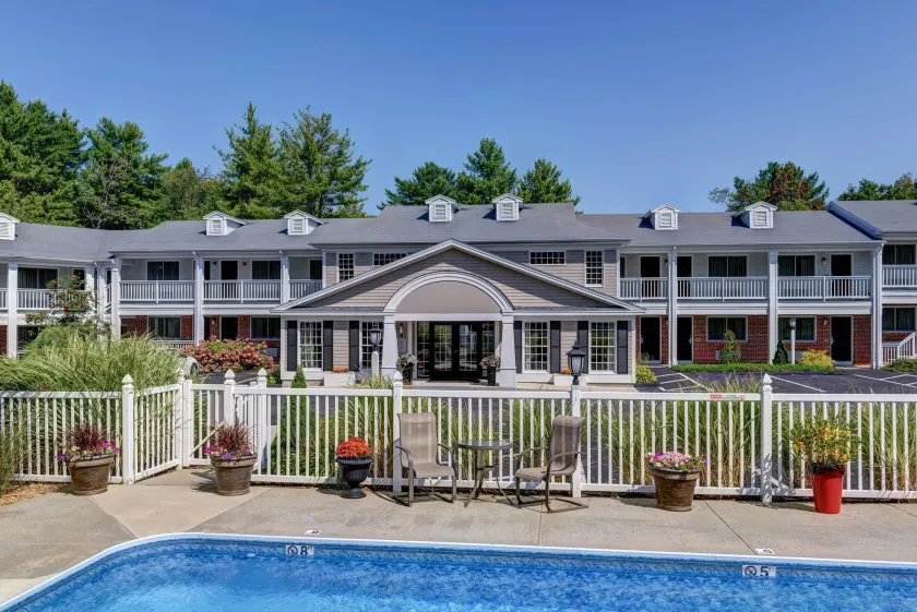 Port Inn & Suites Kennebunk, an Ascend Collection Hotel - Image 1