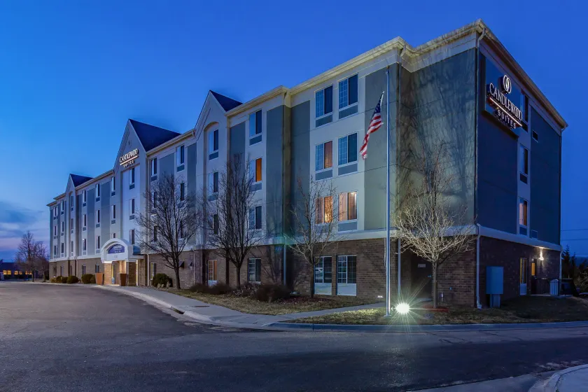 Candlewood Suites Lincoln by IHG - Image 1
