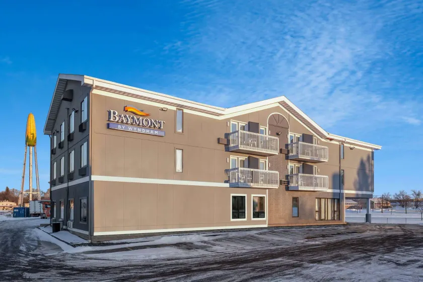 Baymont by Wyndham Rochester Mayo Clinic Area - Image 1