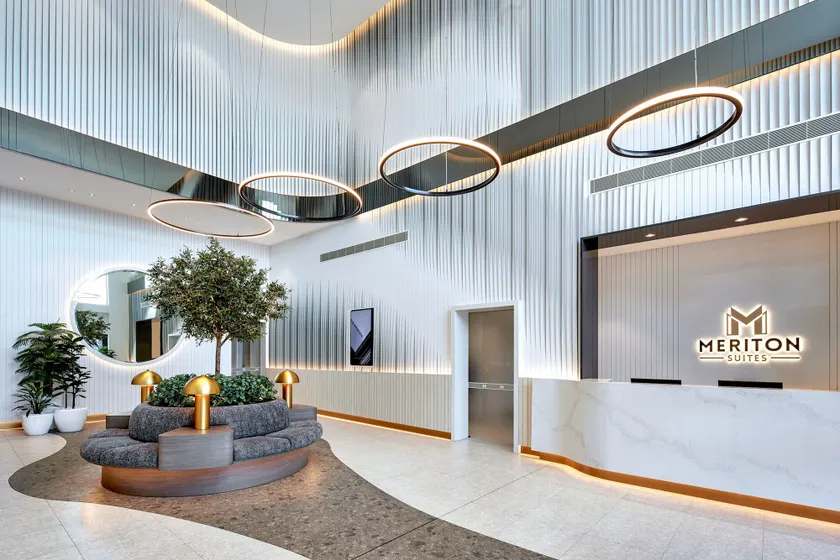 Meriton Suites Liverpool - Reception