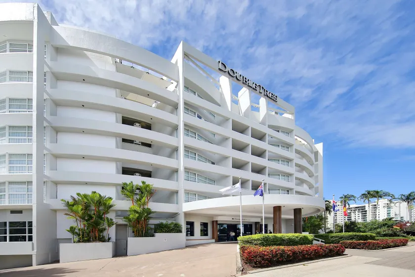 DoubleTree by Hilton Hotel Cairns - Image 1