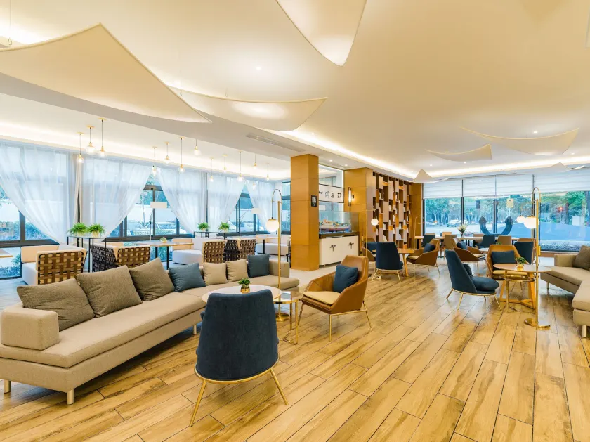 Atour Hotel Yuyang West Road - Image 1